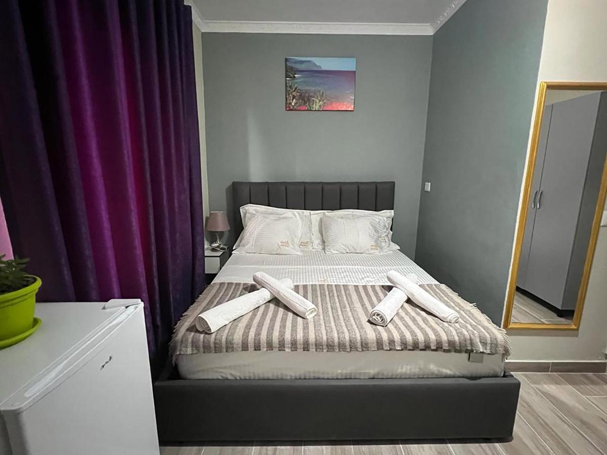 Vila Aaron Durres Luaran gambar