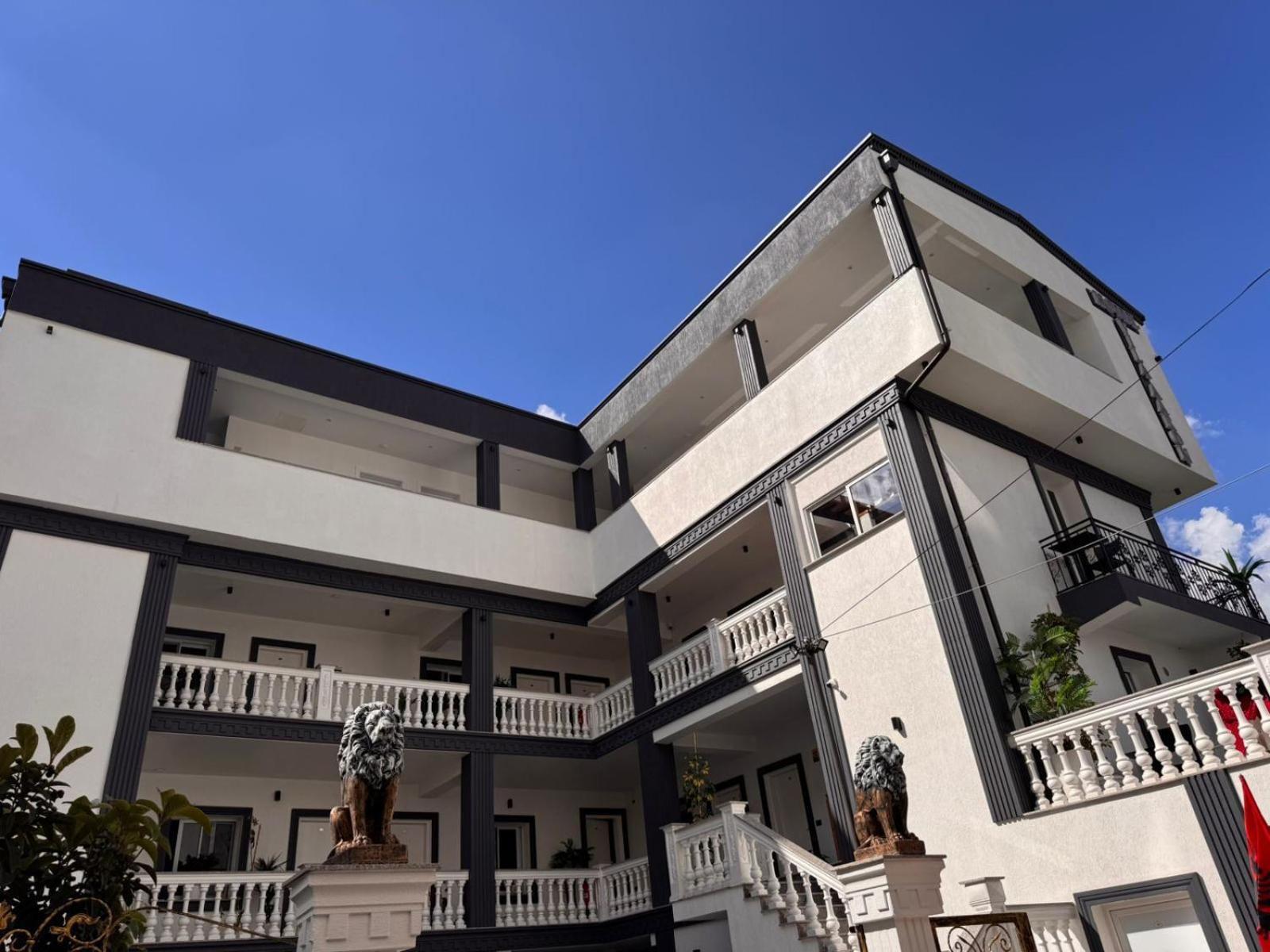 Vila Aaron Durres Luaran gambar