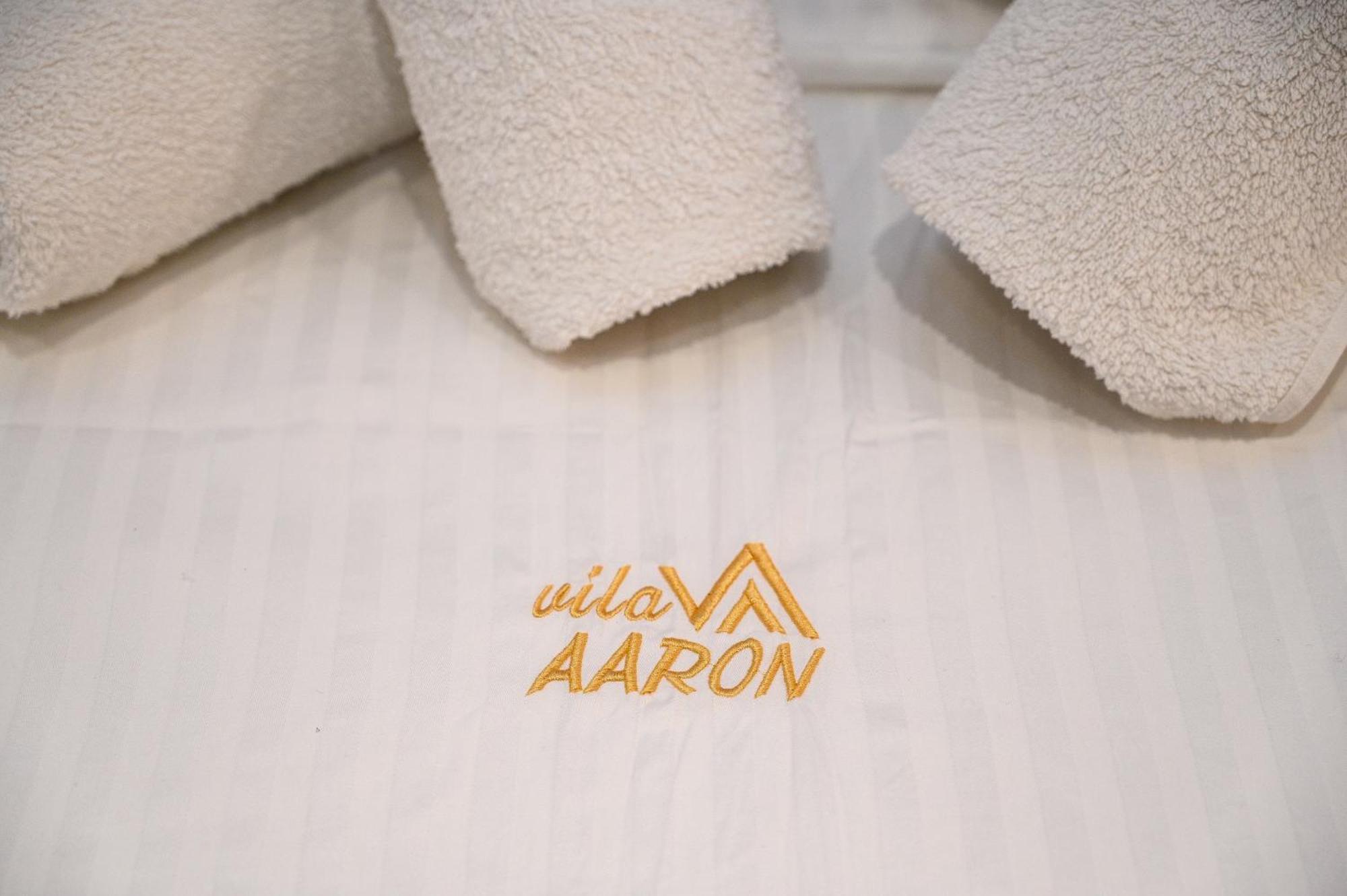 Vila Aaron Durres Luaran gambar