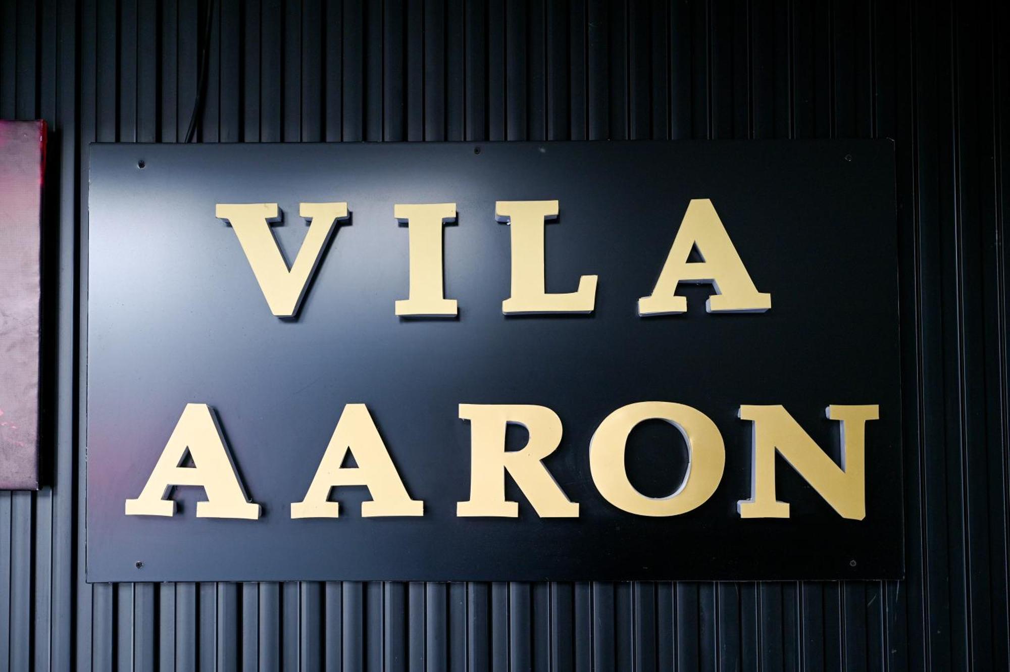 Vila Aaron Durres Luaran gambar
