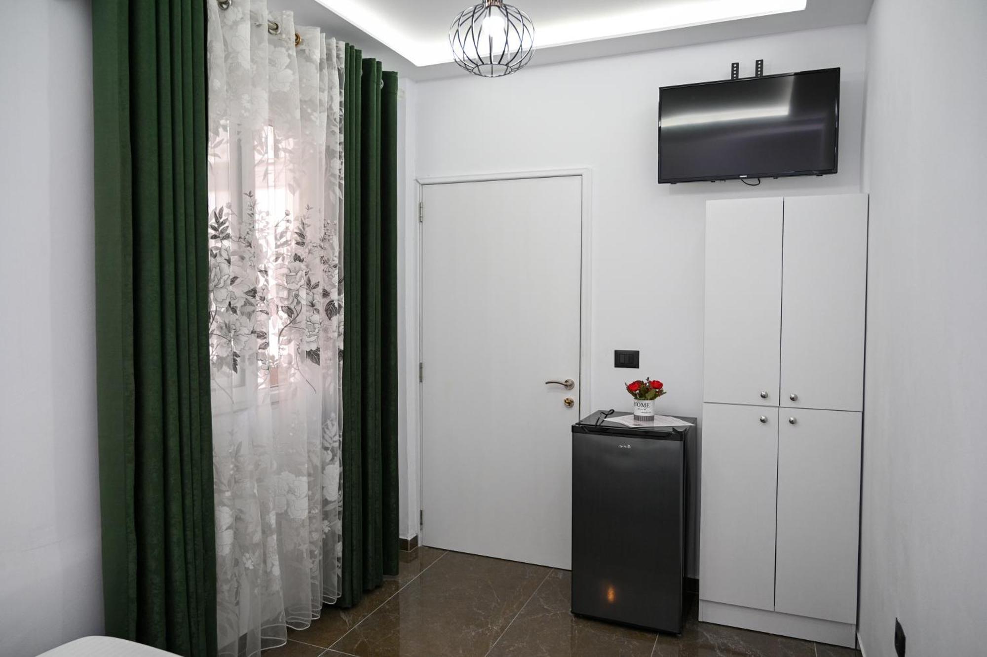 Vila Aaron Durres Luaran gambar